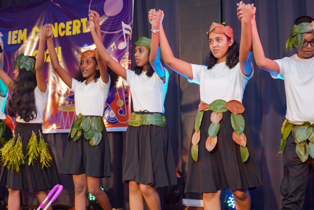 The-2024-annual-concert-at-the-institute-of-english-studies-maharagama (50)